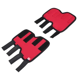 Protezioni per gambe di cani rosse e nere con cinturini in velcro regolabili per infortuni