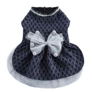 Jolie robe de princesse élégante pour chien avec grand nœud et col scintillant