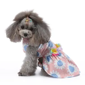Jolie robe de chien pour animal de compagnie, jupe rose à fleurs colorées, légère et respirante.