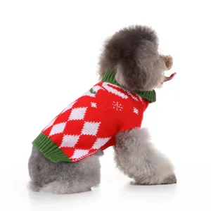 Pull de noël pour chien en tricot losange rouge col roulé vêtement chaud hiver detail