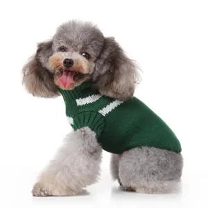 Joli pull vert pour chien à rayures blanches, col roulé confortable en coton pour l'hiver.