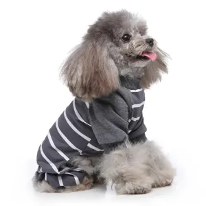 Gestreifter Hundepyjama in Grau und Weiß, vierbeinige Baumwoll-Haustierbekleidung.