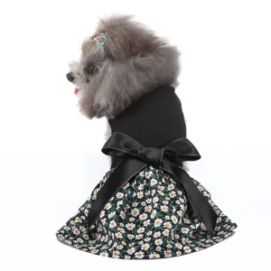 Jolie robe d'été florale pour chien vêtements respirants pour animaux avec nœud noir