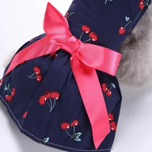 Niedliches Haustier-Kleid mit Kirschmuster und großer rosa Schleife Sommer