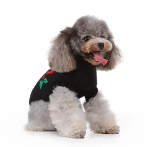 Pull-over en tricot noir pour chien avec motif rouge et vert pour petit animal compagnie