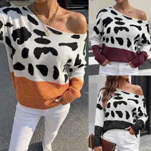 Maglione in maglia leopardata da donna con spalle scoperte e fondo a contrasto