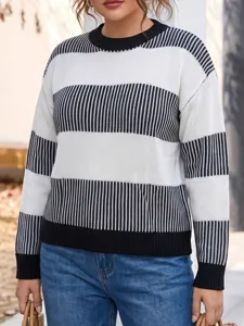 Women Casual Black White Striped Knitted Sweater Long Sleeve Pullover CloseUp