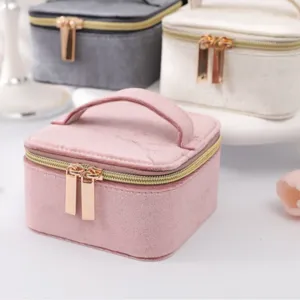 Elegant velvet jewelry travel case with handle and zipper for rings and earrings