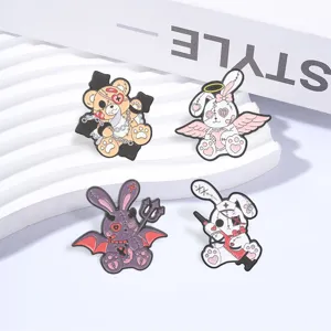 Ensemble de pin's en émail lapin et ours creepy cute pour revers gothique