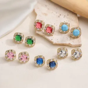 Personalized Light Luxury Copper 18K Gold Plated Zirconia Sugar Cube Square Stud Earrings Niche High-End Shiny Square Earrings For Women