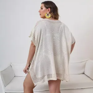 Copricostume da spiaggia taglie forti in maglia traforata color bianco panna con V
