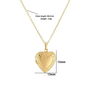 Detailed size and weight measurements of the retro heart-shaped photo locket necklace.