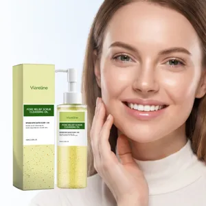 Détail du flacon et de l'emballage premium de l'huile nettoyante exfoliante Viareline