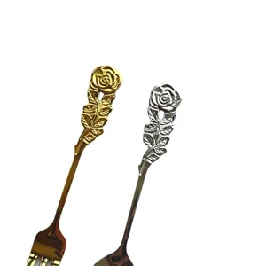 Elegantes Besteck-Set aus Edelstahl mit Rosenrelief-Griff, Dessertgabel und Kaffeelöffel in Gold