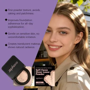 Λεπτομέρεια ροζ πούδρας zephoco soft focus με χαμογελαστό γυναικείο μοντέλο σε εξωτερικό