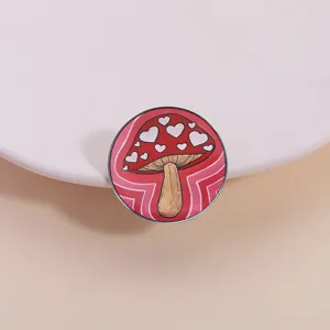 Simpatico Fungo Rosso a Cuore Spilla Smaltata in Lega di Zinco Tonda Distintivo Spilla per Vestiti Zaino Donna Uomo Gioielli Regalo