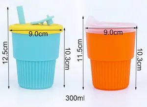 Detailed size and capacity specifications for 300ml portable silicone baby sippy cup.