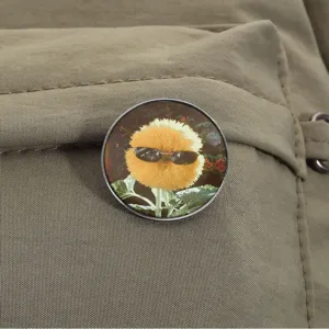 Divertido pin de esmalte de girasol con gafas de sol para mochilas y prendas de vestir