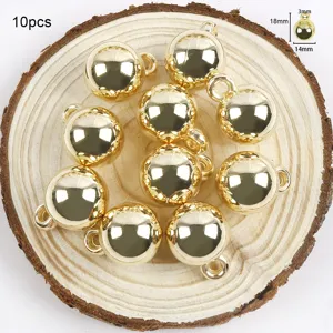 Vue détaillée de pendentifs boules rondes dorées, 10pcs pièces de collier de fabrication de bijoux.