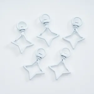 Lot de cinq fermoirs mousquetons pivotants blancs en forme d'étoile pour porte-clés DIY