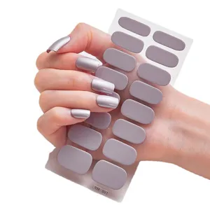 Juego de 16 pegatinas para uñas de color gris metálico de alta calidad para manicura rápida.