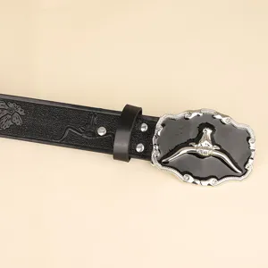 Ceinture en cuir PU boucle taureau style western rétro pour homme vue détaillée