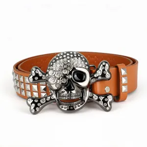 Ceinture en cuir strass tête de mort punk avec clous pyramide pour style mode Y2K.