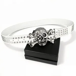 Ceinture en cuir blanc cloutee de strass tete de mort punk style rue Y2K accessoire