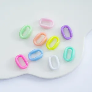 Detailansicht bunter Acryl-Ovale Kettenringe, pastellfarbene DIY Zubehör Accessoires.