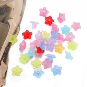 Perline Distanziatrici a Fiore di Giglio in Acrilico Opaco Perline Sfuse a Cappuccio di Petalo Sabbiato Per Accessori per la Creazione di Gioielli Braccialetto Collana Fai da Te Fatti a Mano all'Ingrosso