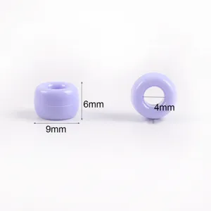 Perles acryliques violettes grand trou et perles tonneau pour la fabrication de bijoux DIY.