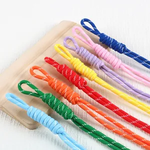 Detailansicht bunter 5mm Paracord-Schlaufen für handgefertigten DIY-Schmuck