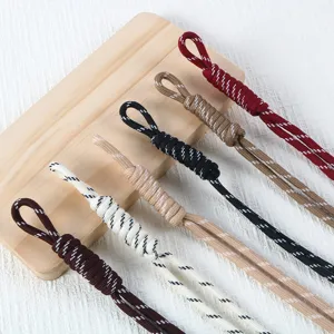 Detailansicht verschiedenfarbiger 5-mm-Paracords für handgefertigten DIY-Schmuck