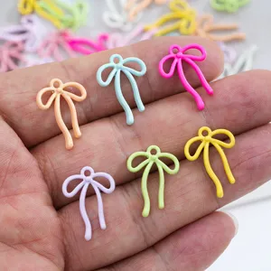 Breloques pendentifs nœud ruban en alliage coloré pour bijoux DIY, détails bracelet.