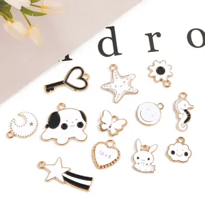 Details van druppelolie legering bedels, schattige tekenfilm hangertjes voor DIY sieraden.