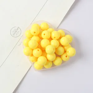 Acrylic solid round beads for DIY handmade jewelry making, colorful smooth loose beads detail