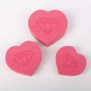 Set of three pink heart-shaped diamond painting sorting trays in different sizes