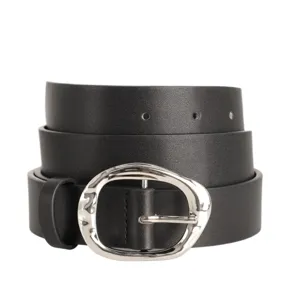 Close-up view of the irregular silver metal pin buckle and textured black PU leather detail.