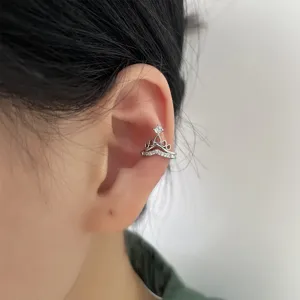 Corona a Forma di V Goccia d'Acqua Zirconia Ear Cuff Per Le Donne Squisita Senza Piercing Rame Orecchio Osso Clip Gioielli Regalo