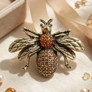 Broche de Abeja de Strass de Aleación Vintage Elegante Alfiler de Insecto Esmalte Ropa de Disfraz Mochila Insignia Regalo