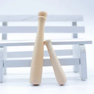 Gedetailleerd overzicht van twee maten miniatuur houten honkbalknuppels voor DIY-knutselwerkjes