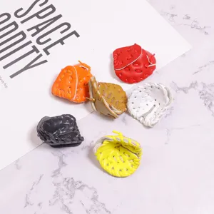 Μίνι Μπρελόκ Γάντι Μπέιζμπολ 3.8CM από Τεχνητό Δέρμα Αθλητικό Μενταγιόν για Διακόσμηση Τσάντας Δώρο για Άνδρες Γυναίκες