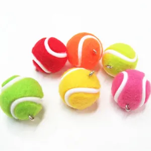 Detailansicht farbiger 2cm Mini-Tennisball-Anhänger für Schlüsselanhänger-Bastelarbeiten