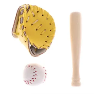 Miniatuur honkbalset met gele handschoen, houten knuppel en bal voor sportdecoratie