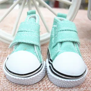 Minzgrüne 5 cm große Miniatur-Leinenschuhe für Puppen mit Klettverschluss und Klettbändern
