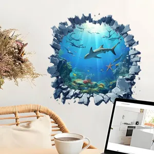 Realistischer 3D-Unterwasserwelt-Hai-Wandaufkleber installiert in einem Heimbüro