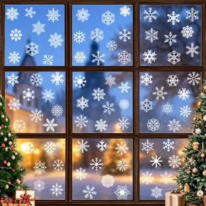 Set adesivi finestre fiocchi di neve bianchi per una decorazione natalizia festosa