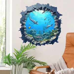 Realistischer 3D-Haifisch-Unterwasserwelt-Wandaufkleber an einer modernen Wohnzimmerwand.