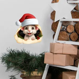 Vista dettagliata di un adesivo da parete 3D topo di Natale su una parete bianca