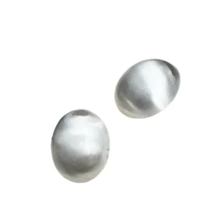 Boucles d'oreilles puces ovales en argent brossé au fini mat vintage pour femmes